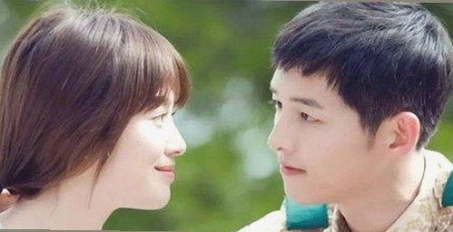 揭秘18馃埐最新版下载背后的变化：从经典到创新的体验