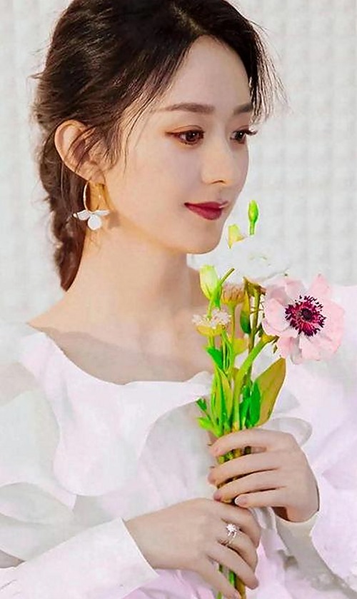 揭秘18馃埐最新版下载背后的变化：从经典到创新的体验