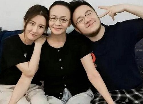 最新动态：高清🈚码🔞❌♋免费AV官方版下载引领成人内容新趋势