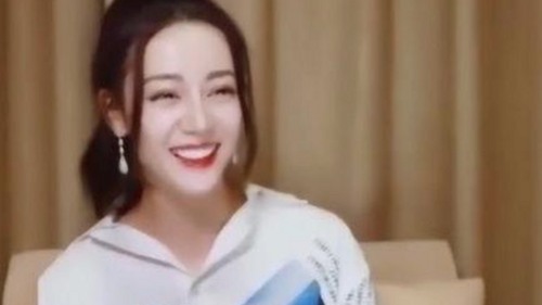 全面解析：日批免费版下载的最新动态与使用指南