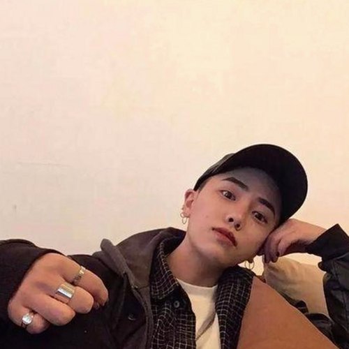 已满十八岁电视剧完整版官方版下载免费版：网络背后的人物变化与争议