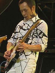 揭秘谭松韵的娱乐圈动态：爱液官方安装包下载助你了解内幕