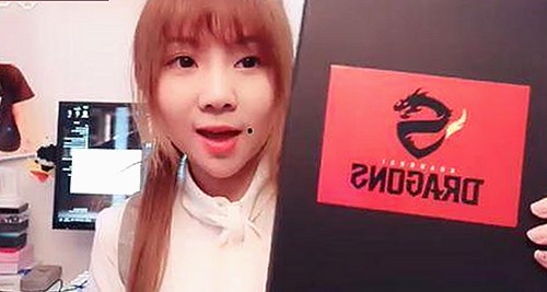 探索小巧🐥伸女生🍑🍑里姿势免费版的相关资讯与现状