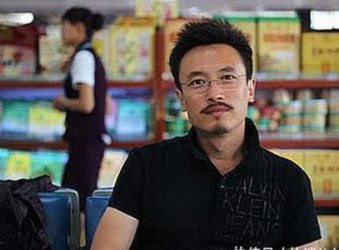 免费黄色官方版：从网络热议到合法合规的现状反差